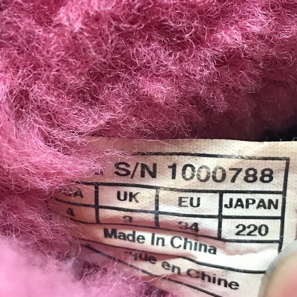 UGG Australia Hot Pink Bailey Button Boot - Picture 5 of 7